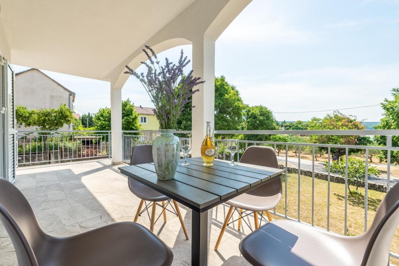 Apartmani Dupor Gornji Karin Exterior foto
