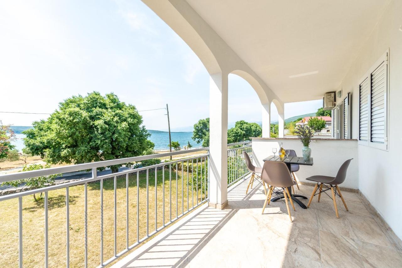 Apartmani Dupor Gornji Karin Exterior foto