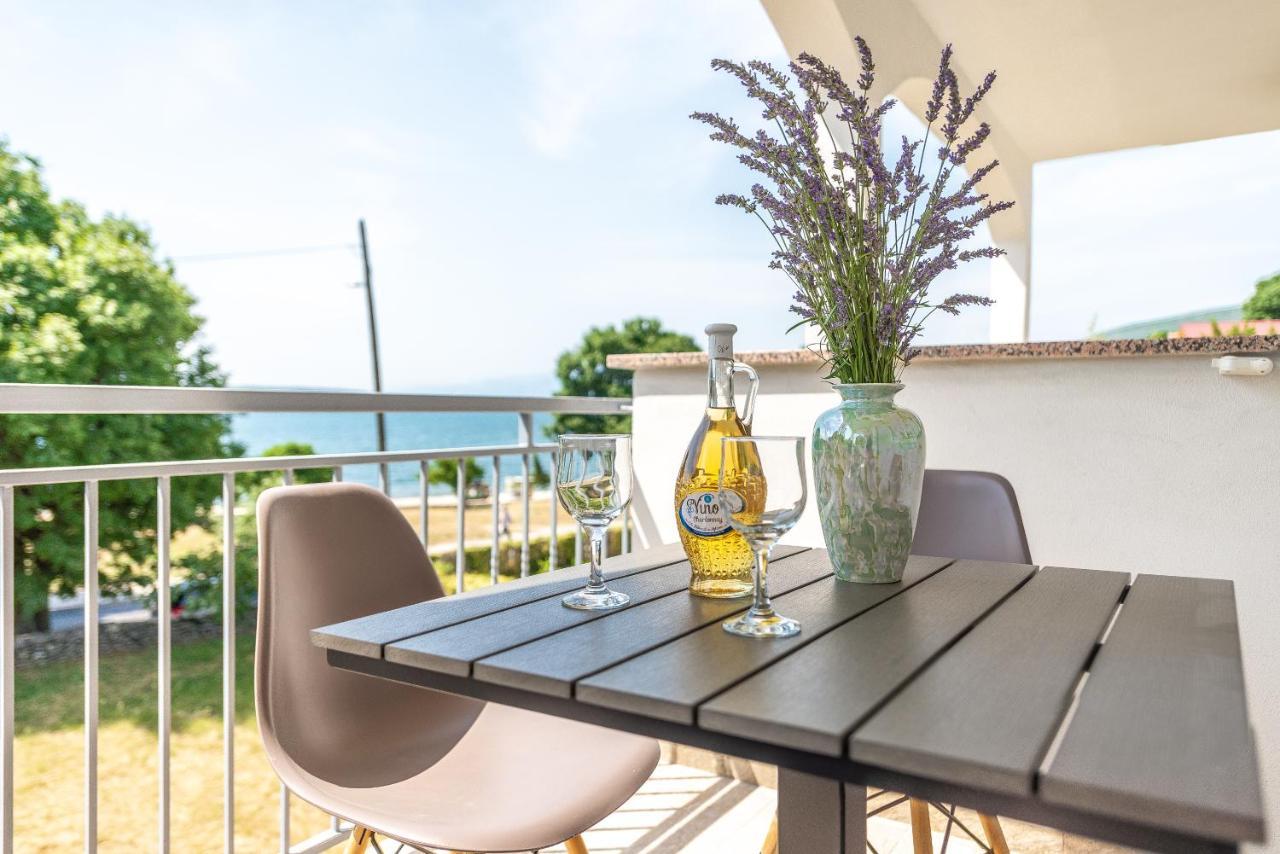 Apartmani Dupor Gornji Karin Exterior foto