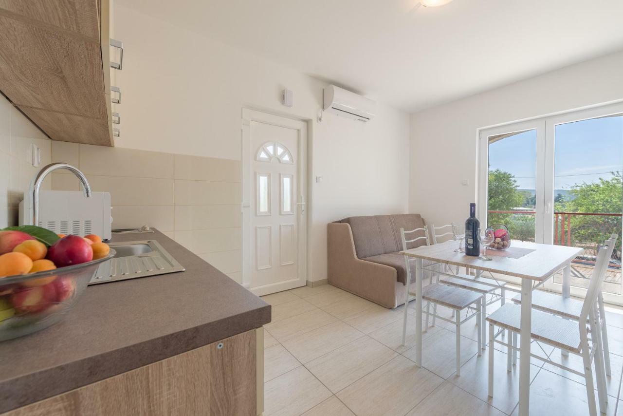 Apartmani Dupor Gornji Karin Exterior foto