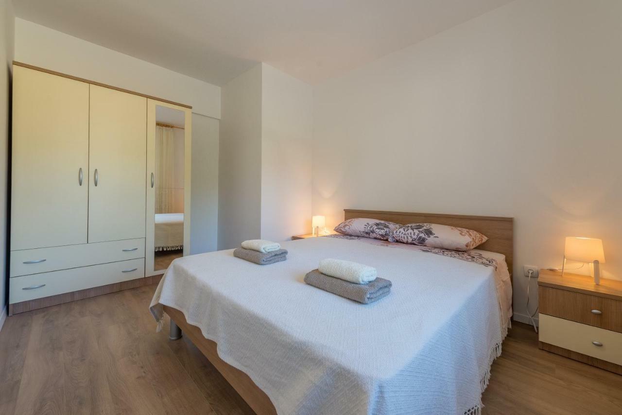 Apartmani Dupor Gornji Karin Exterior foto